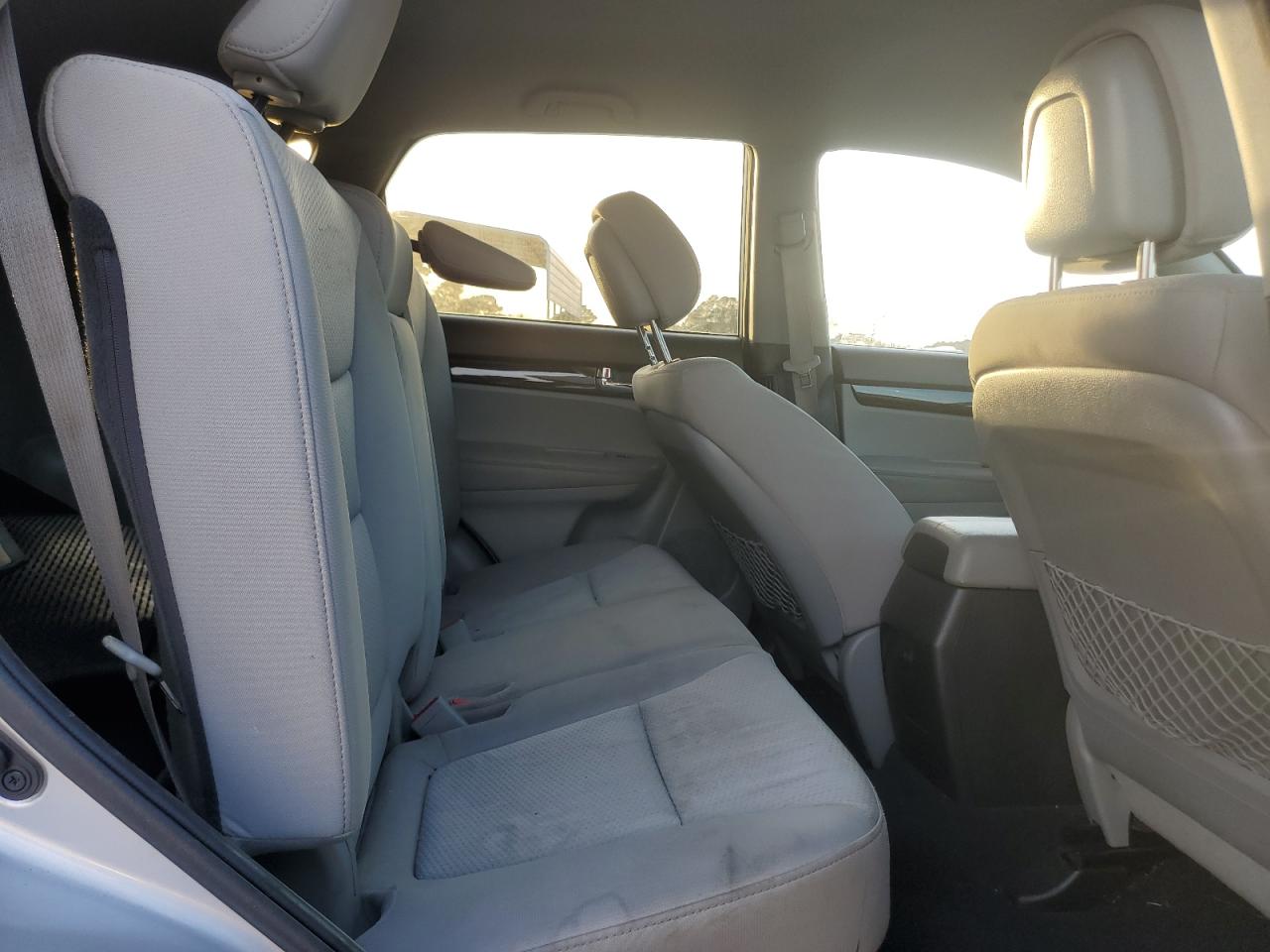 2012 Kia Sorento - Image 11