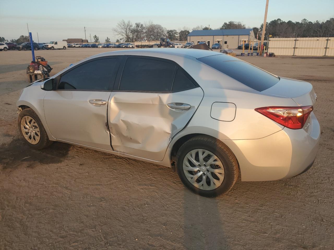2T1BURHE2KC203935 TOYOTA COROLLA 2019