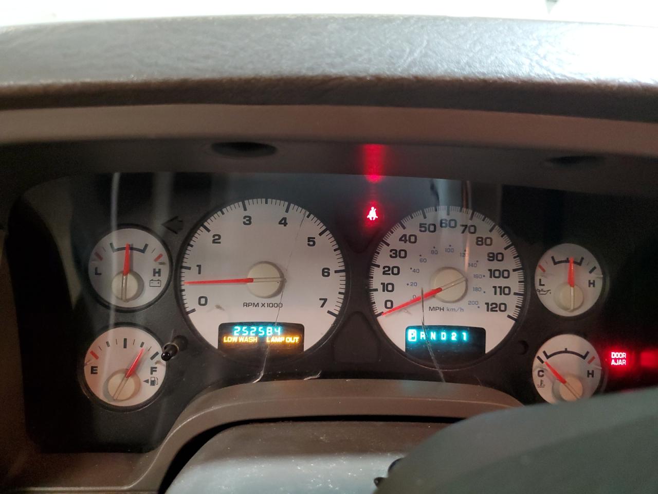 2002 Dodge RAM - Image 9