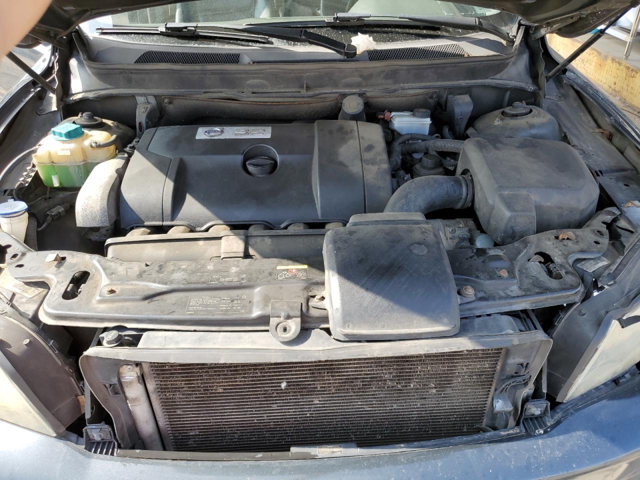 2010 Volvo XC90 - Image 12