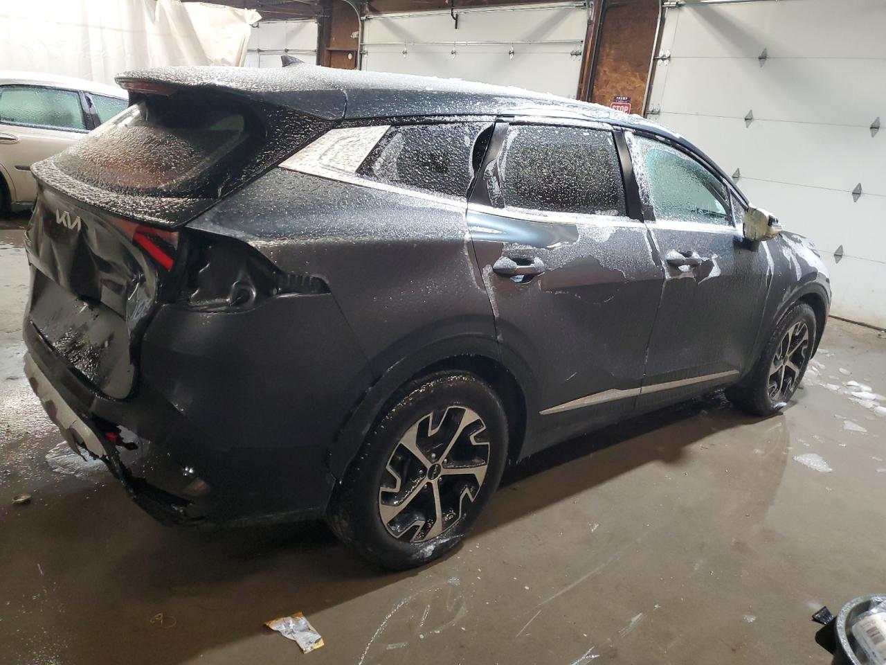 2023 Kia Sportage - Image 3