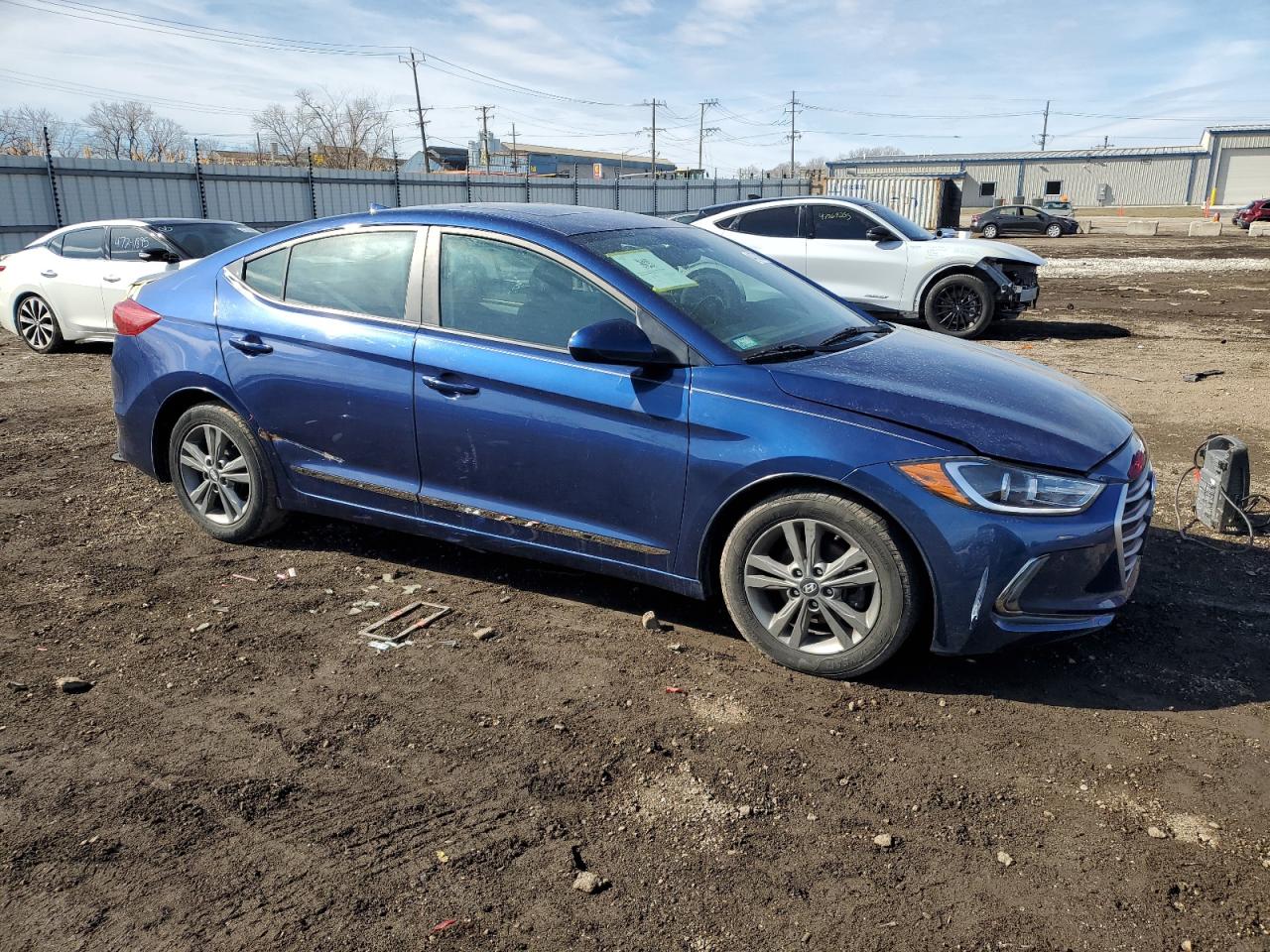 2017 Hyundai Elantra - Image 4