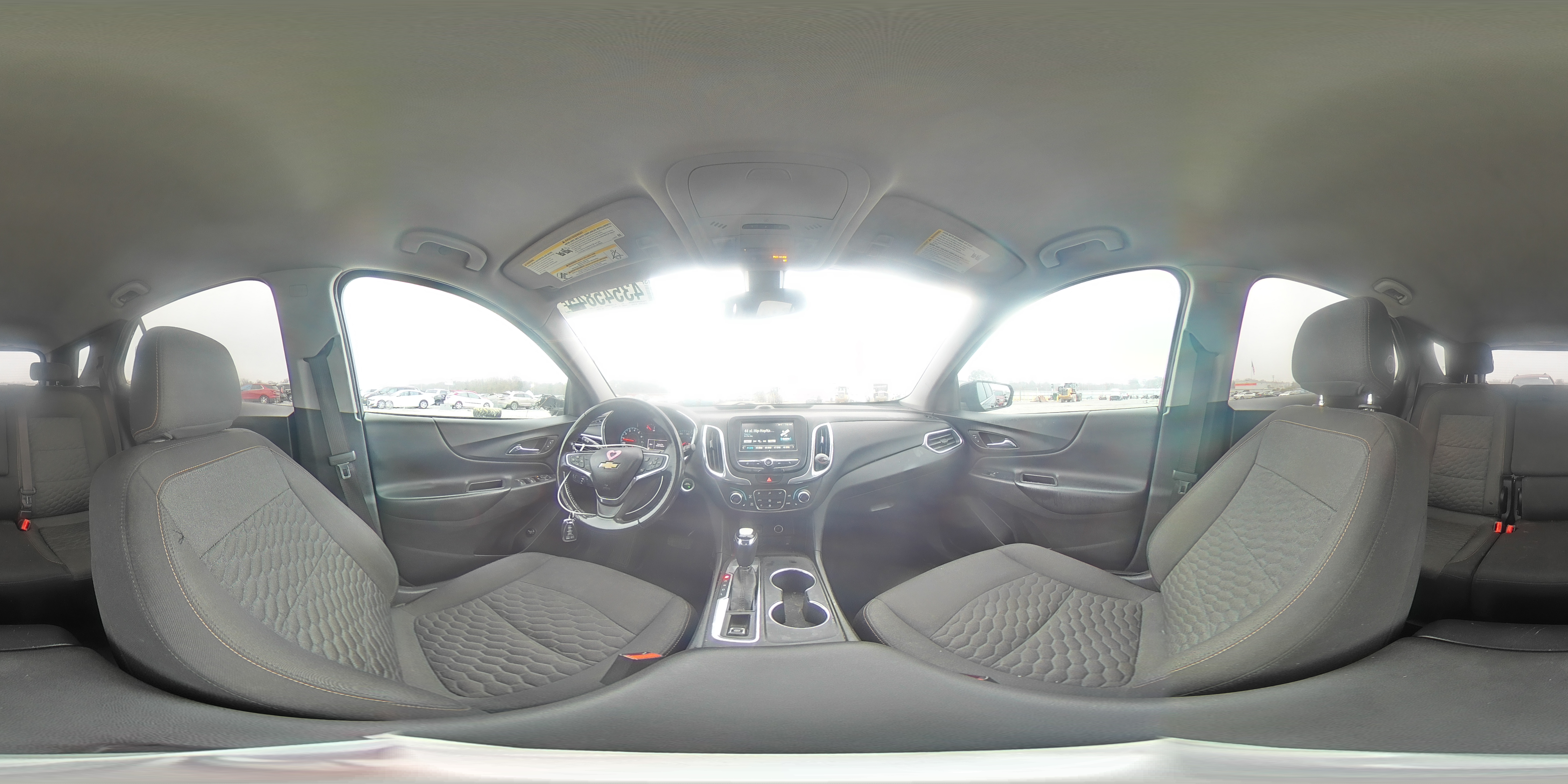 2018 Chevrolet Equinox - Image 13