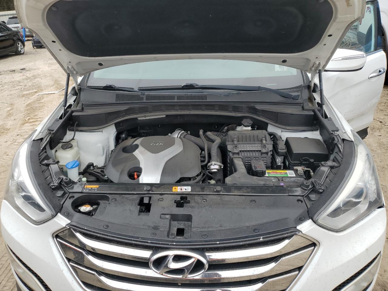 2014 Hyundai Santa Fe - Image 13