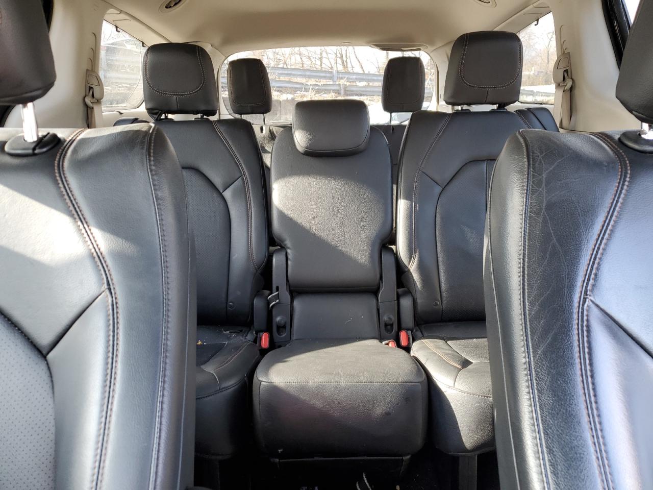 2018 Chrysler Pacifica - Image 10