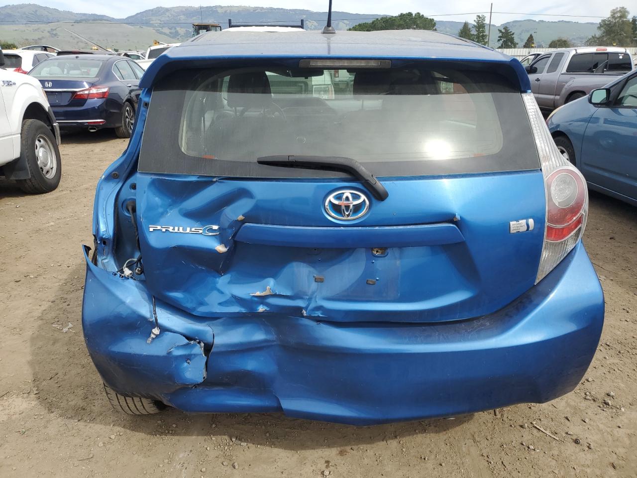 2013 Toyota Prius - Image 6