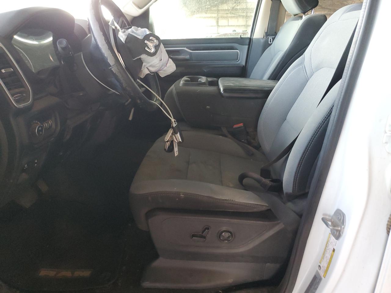 2019 RAM 1500 - Image 7