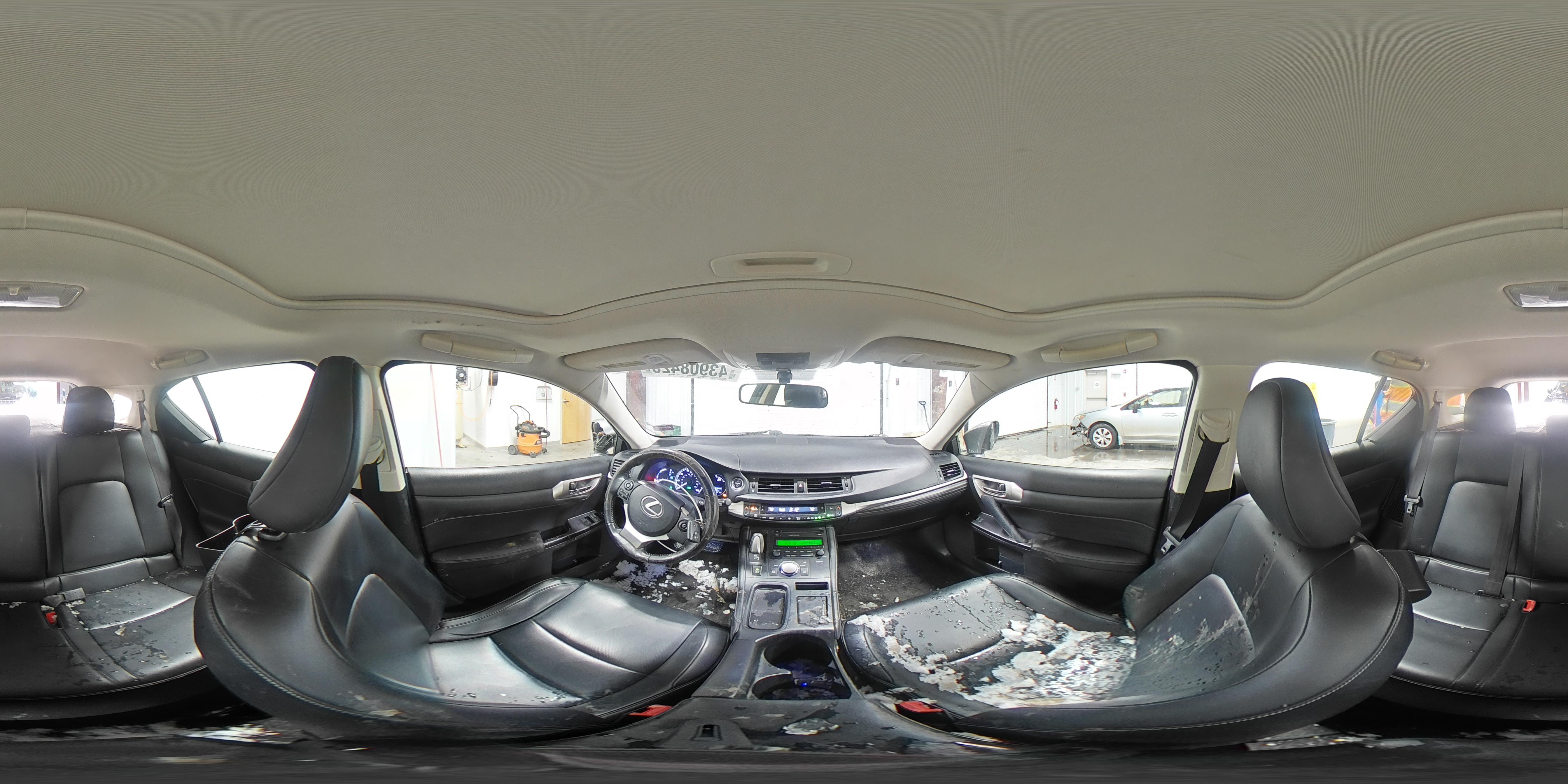 2015 Lexus CT - Image 12