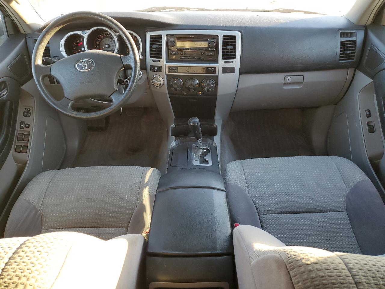 2005 Toyota 4Runner - Image 8