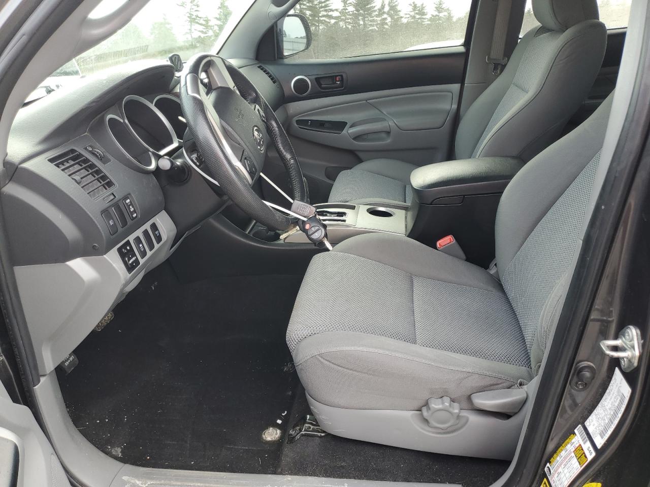 2014 Toyota Tacoma - Image 7