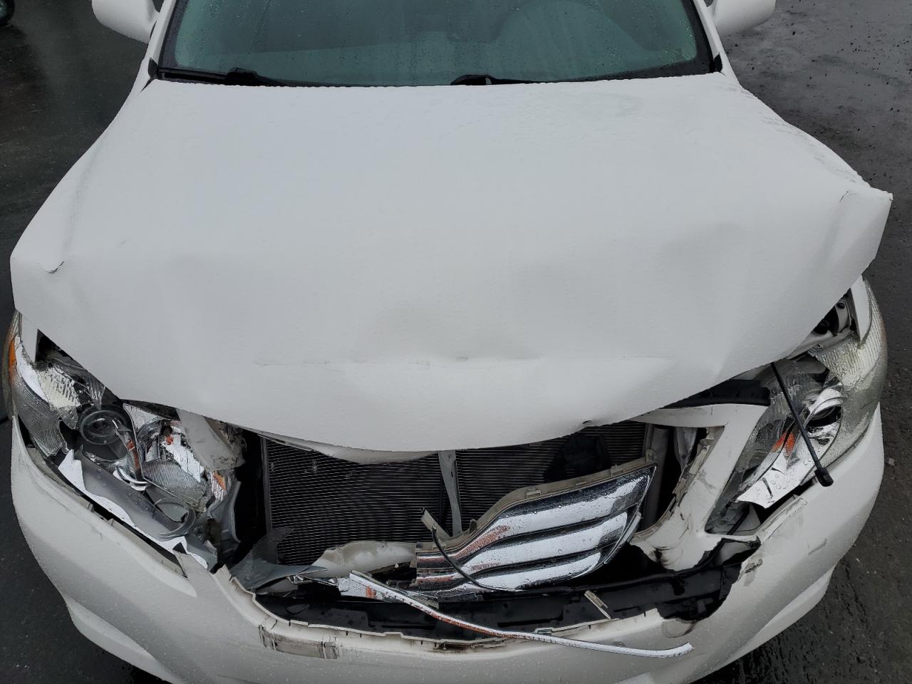 2011 Toyota Camry - Image 12