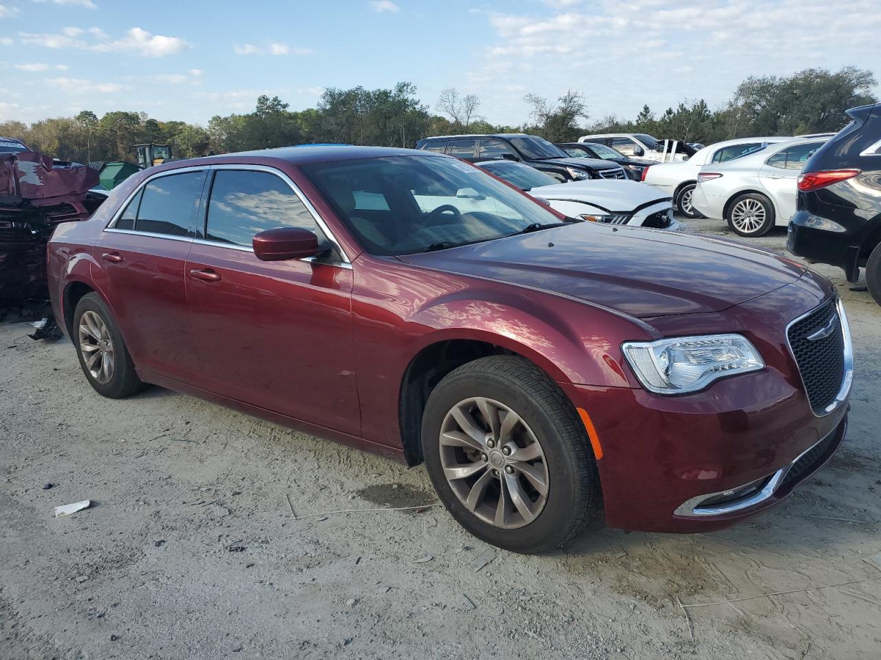 2015 Chrysler 300 - Image 4