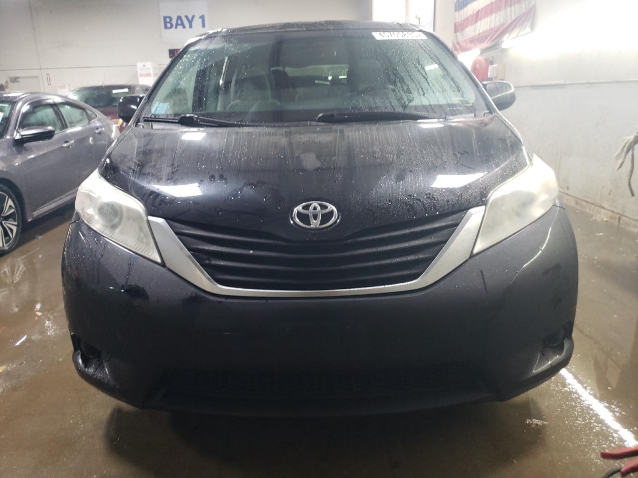 5TDKZ3DC3HS794215 TOYOTA All Models 2017