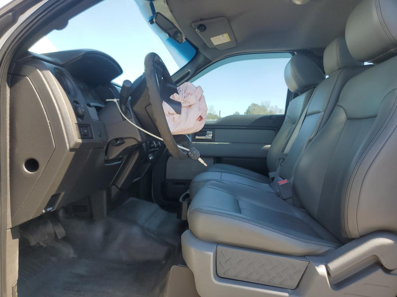 2014 Ford F-150 - Image 7