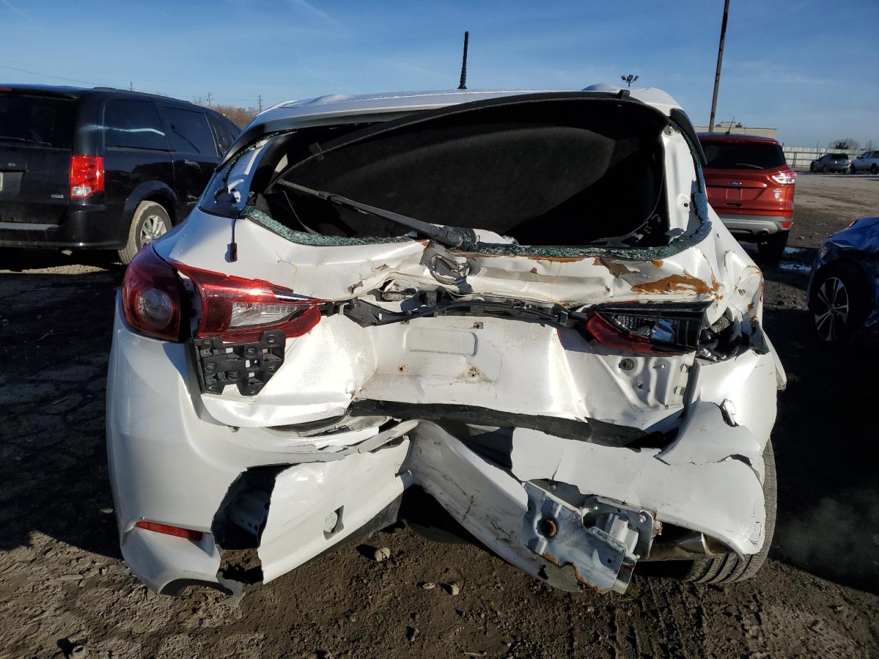 2017 Mazda 3 - Image 6