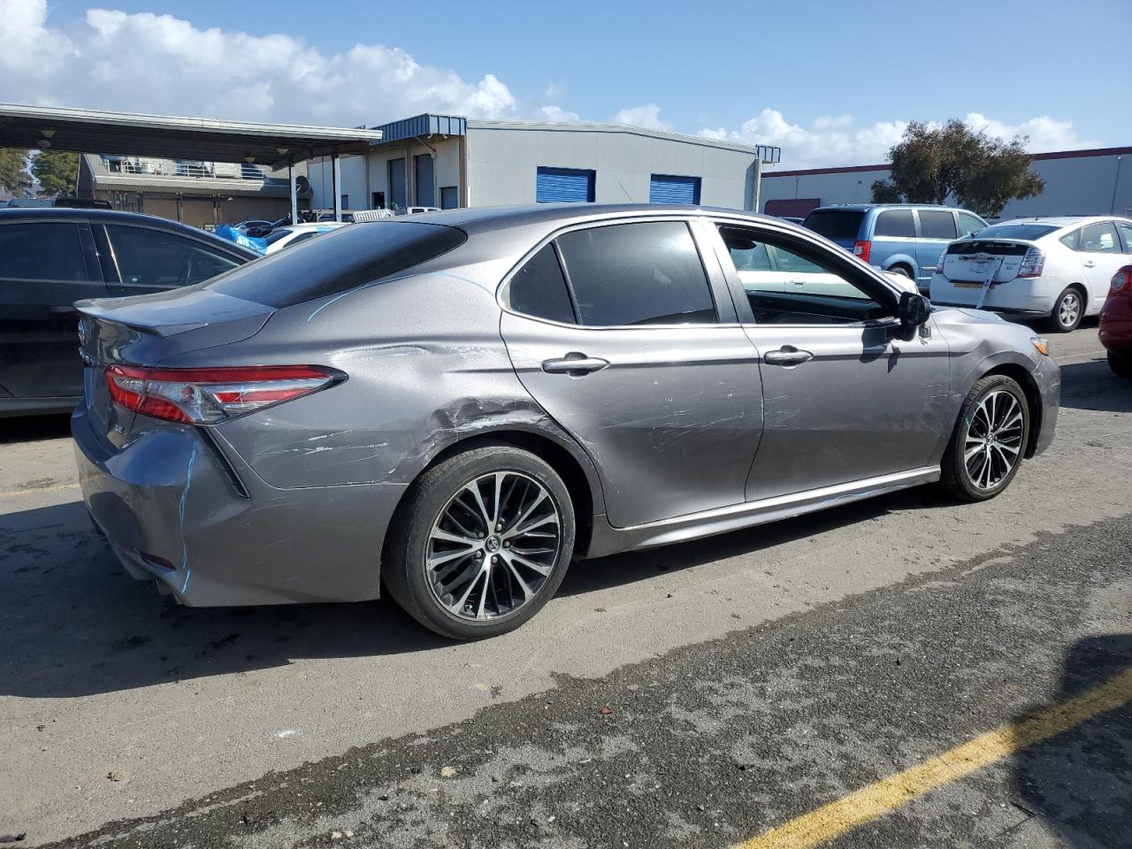 2018 Toyota Camry - Image 3