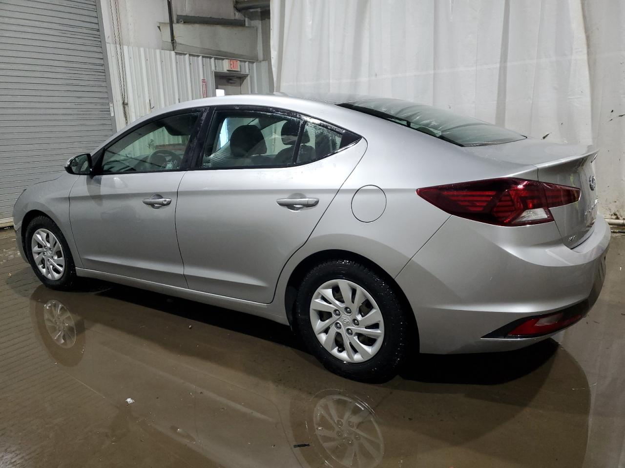 2020 Hyundai Elantra - Image 2