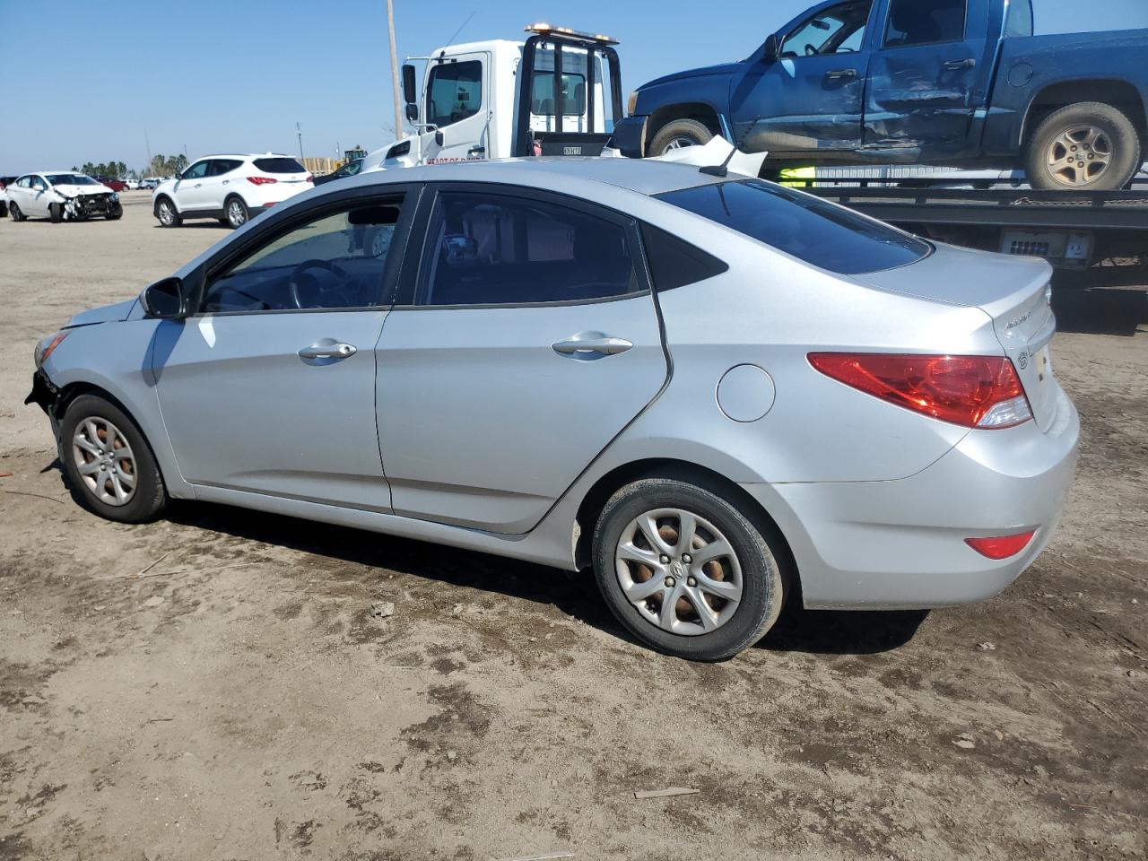 2013 Hyundai Accent - Image 2