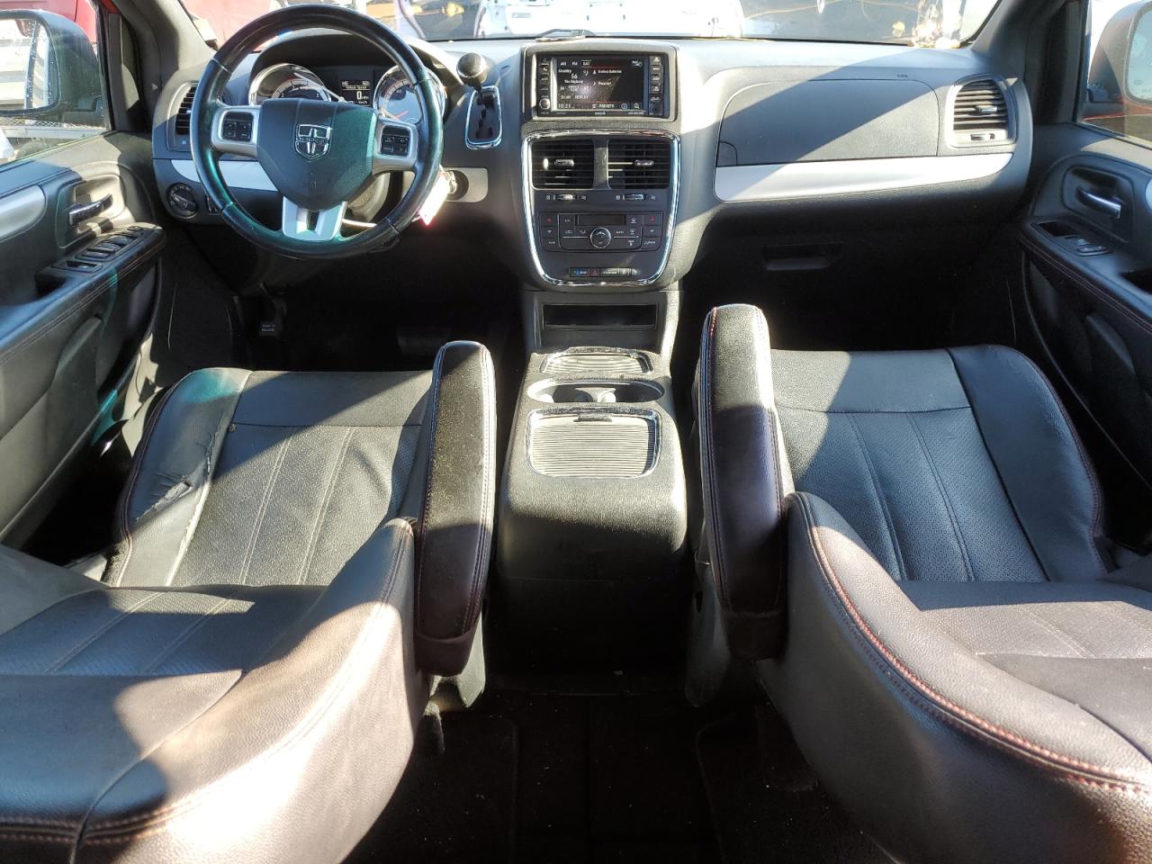 2014 Dodge Caravan - Image 8