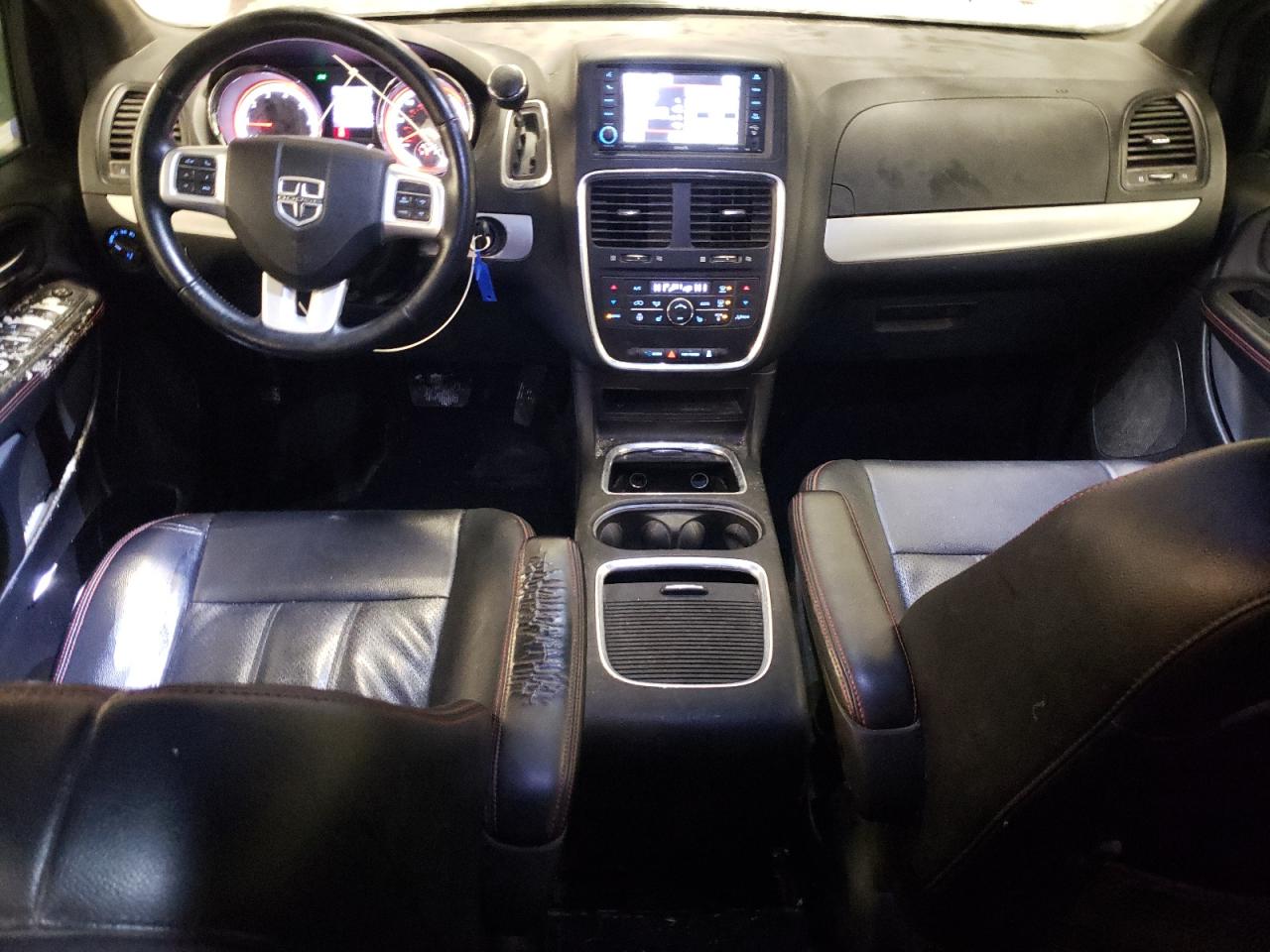 2017 Dodge Caravan - Image 8