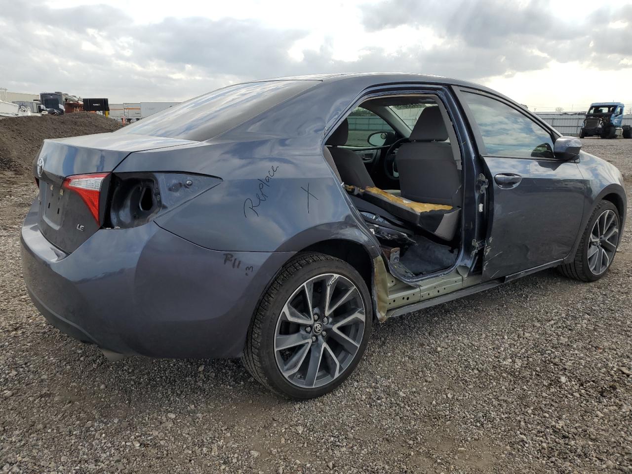 2015 Toyota Corolla - Image 3