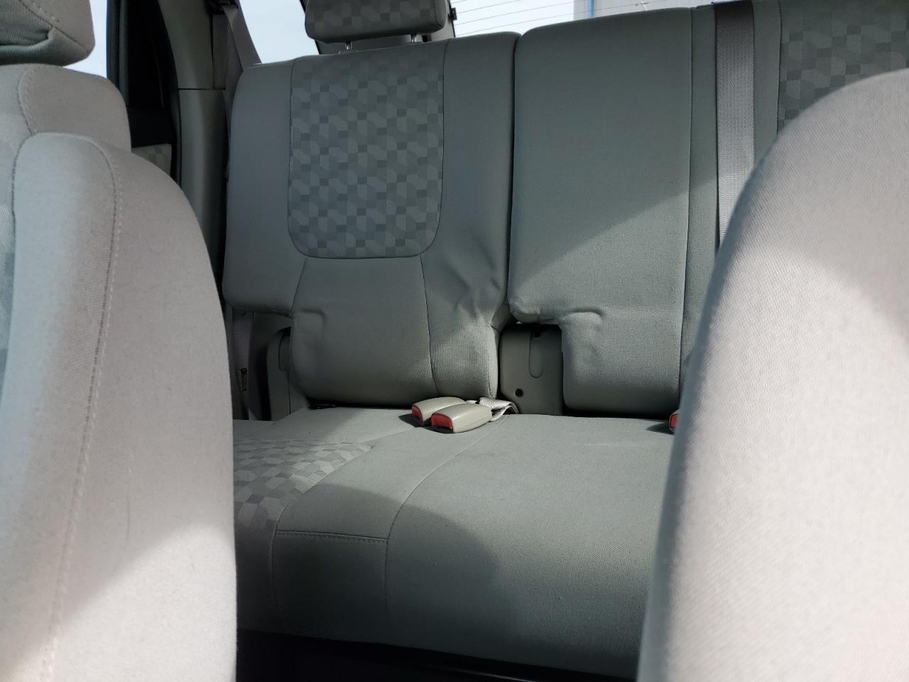 2006 Chevrolet Equinox - Image 10