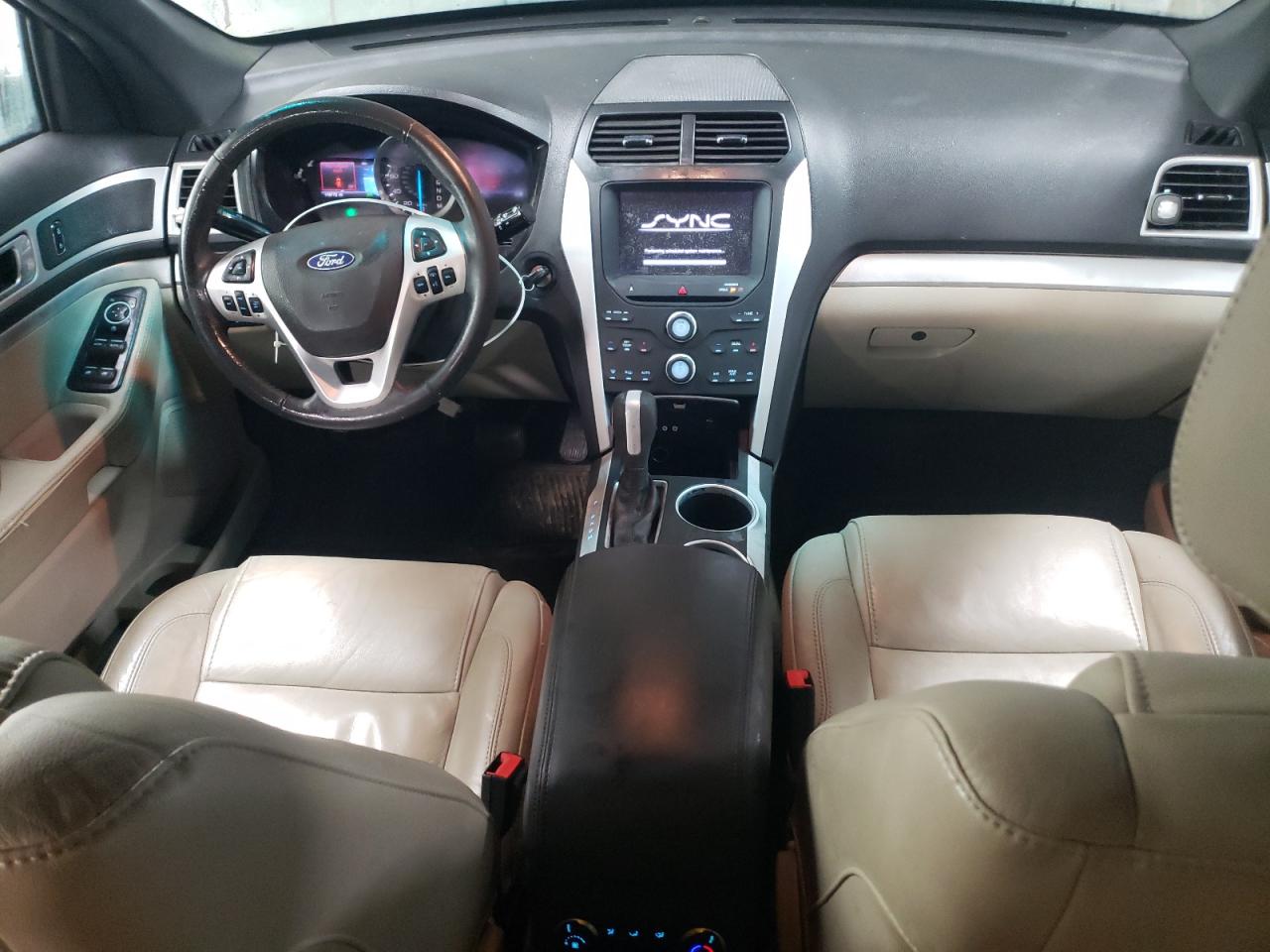 2013 Ford Explorer - Image 8