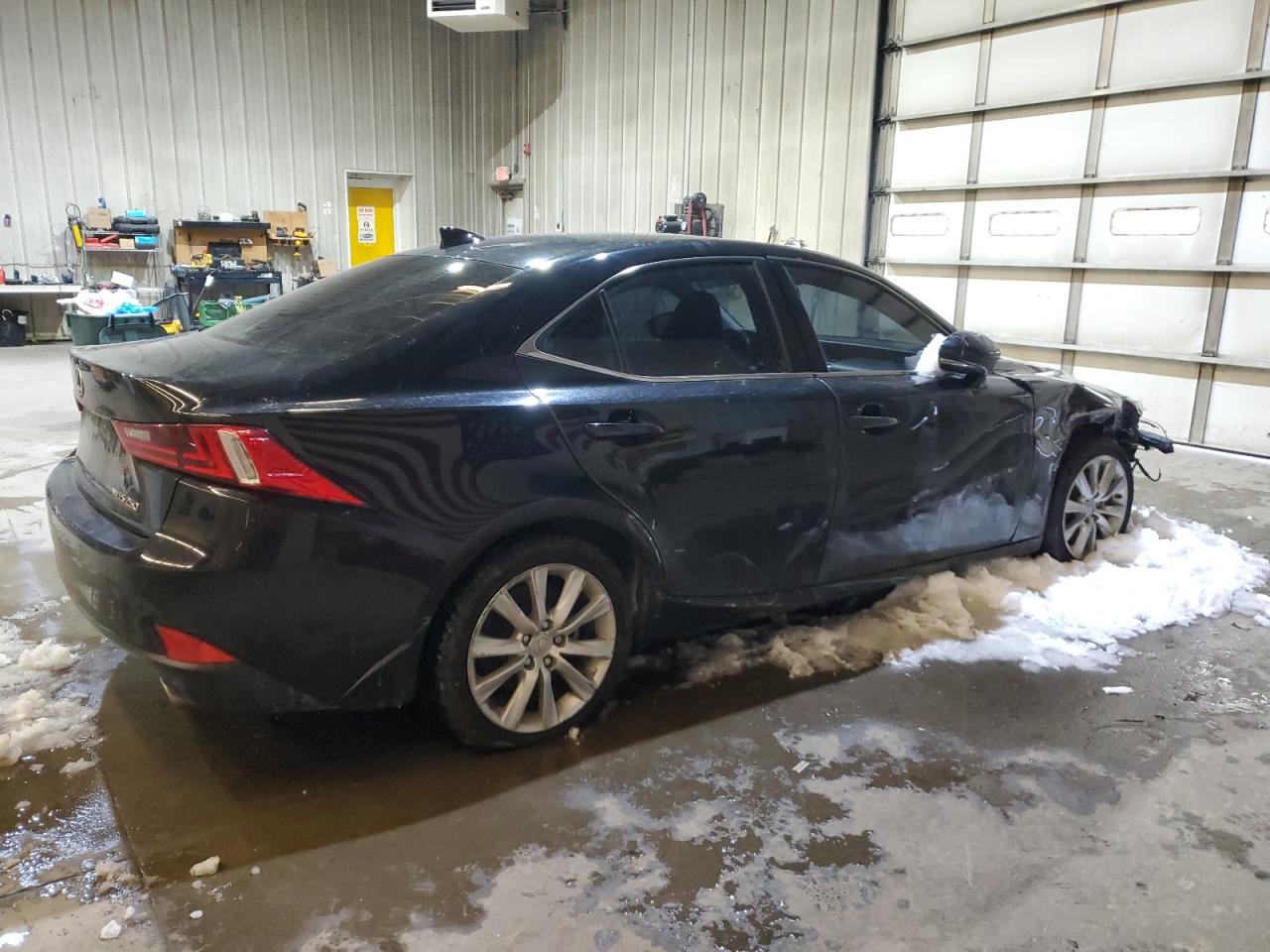 2014 Lexus IS - Image 3