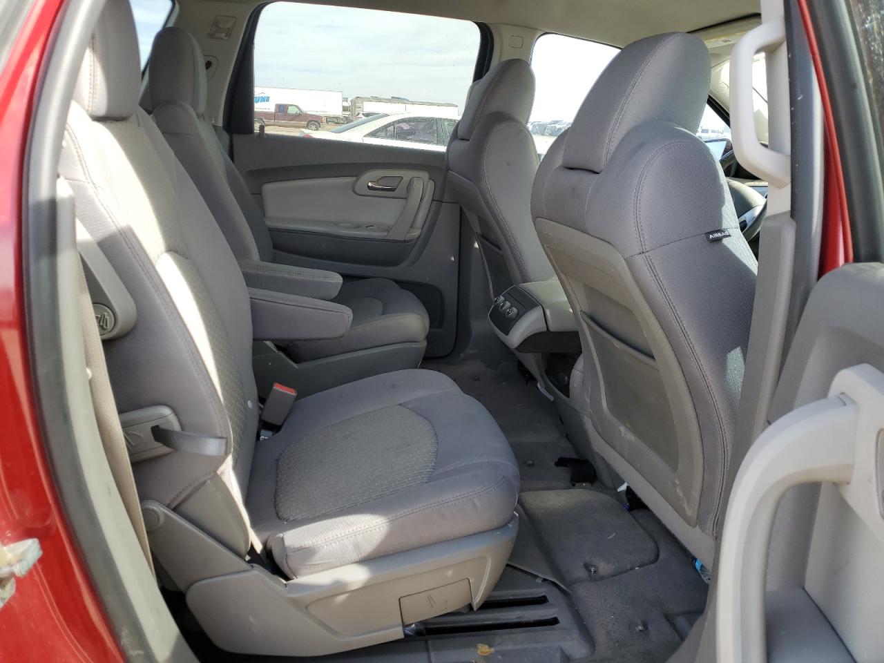 2012 Chevrolet Traverse - Image 11