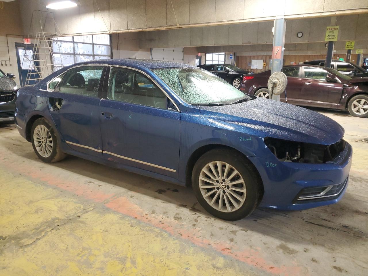 2016 Volkswagen Passat - Image 4