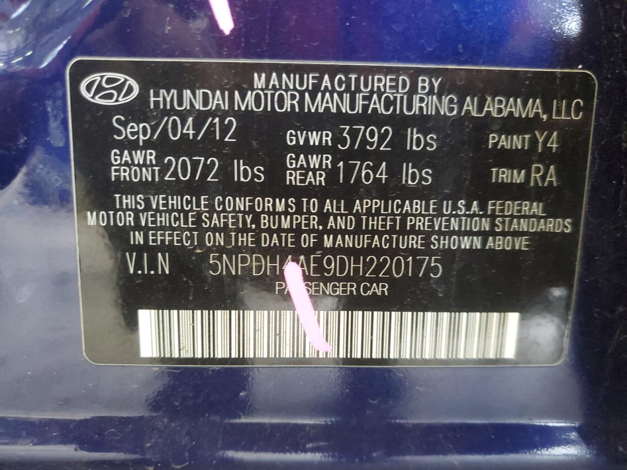 2013 Hyundai Elantra - Image 12