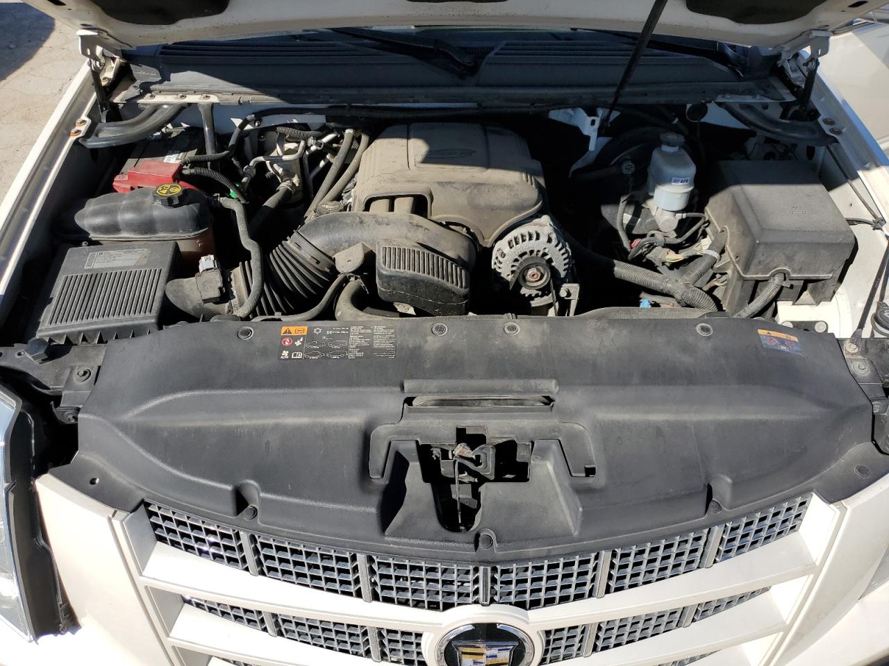 2012 Cadillac Escalade - Image 12