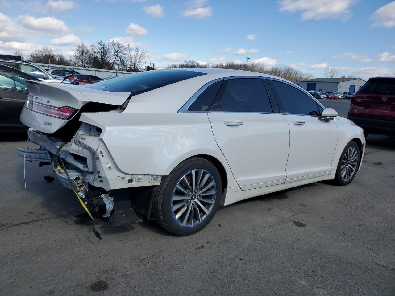 2018 Lincoln MKZ - Image 3