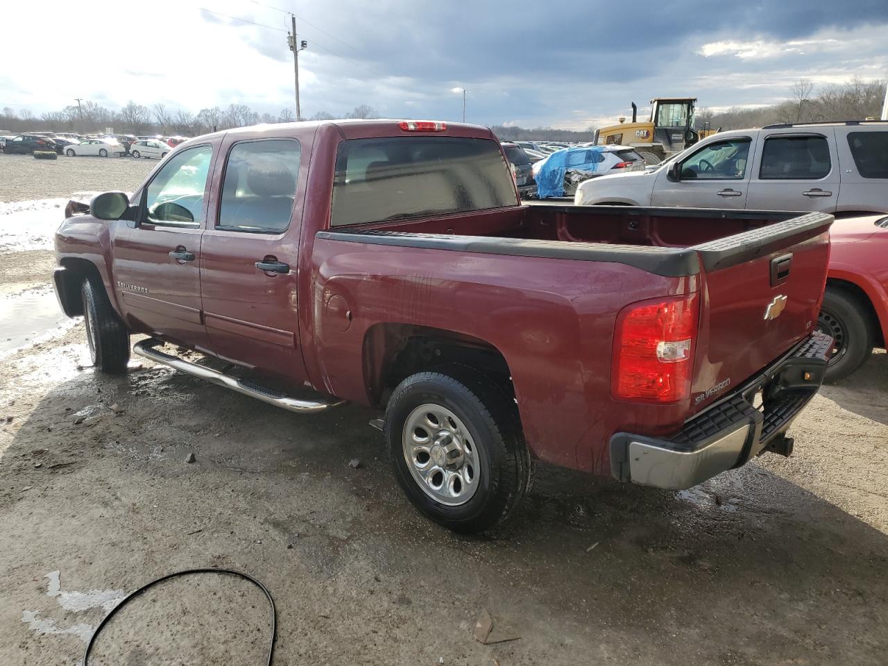 2009 Chevrolet Silverado - Image 2