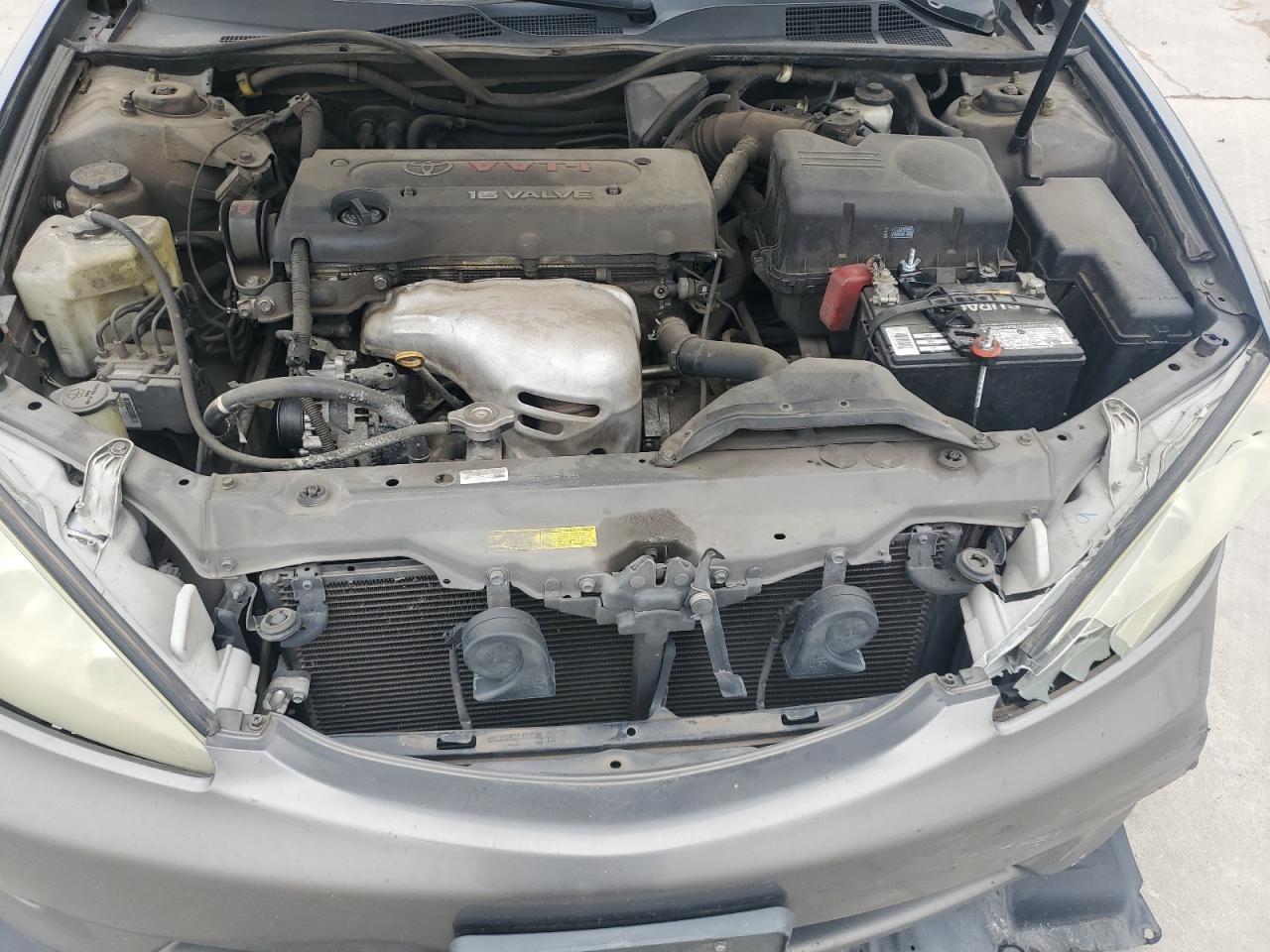 2005 Toyota Camry - Image 11