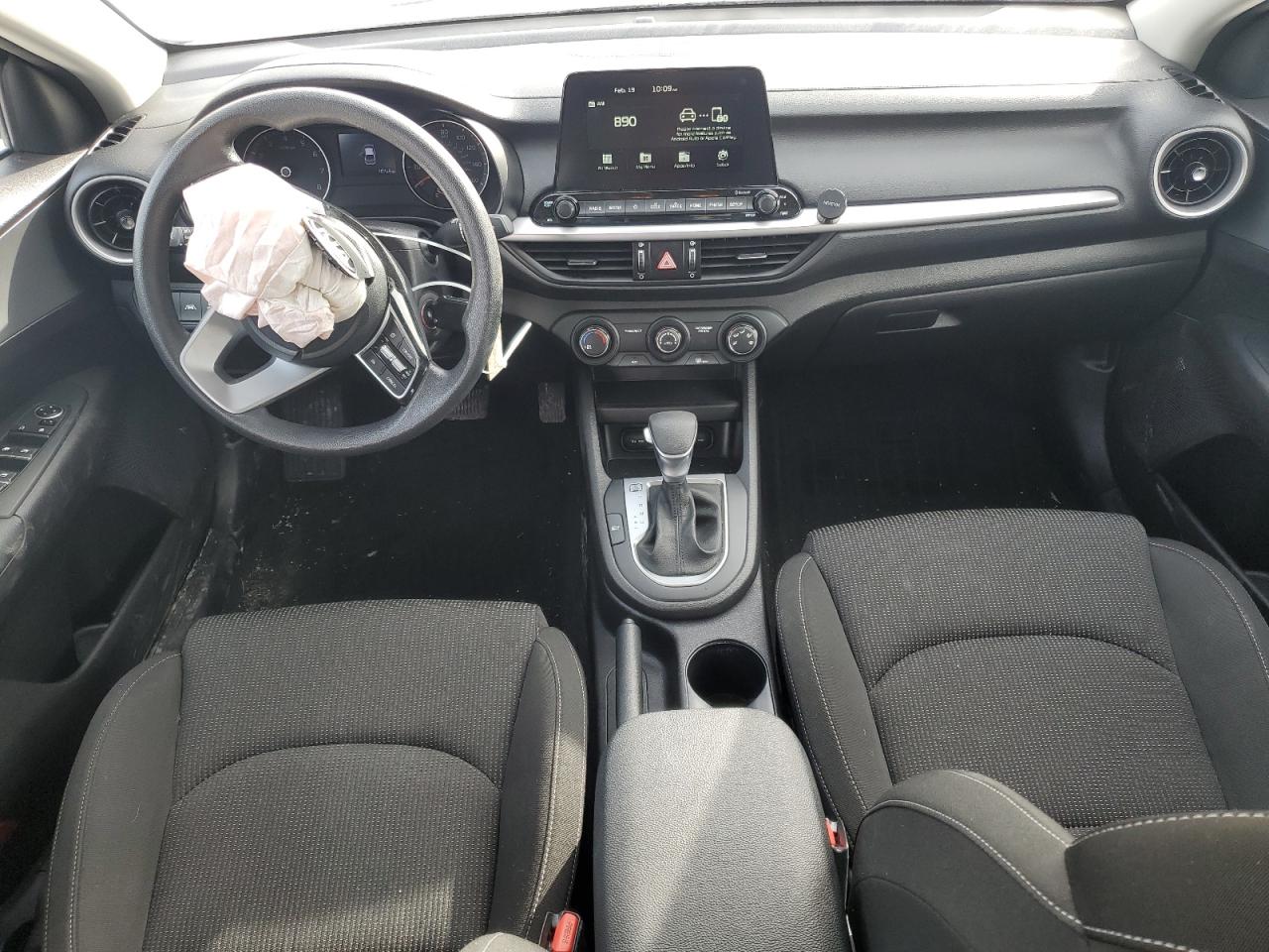 2021 Kia Forte - Image 8