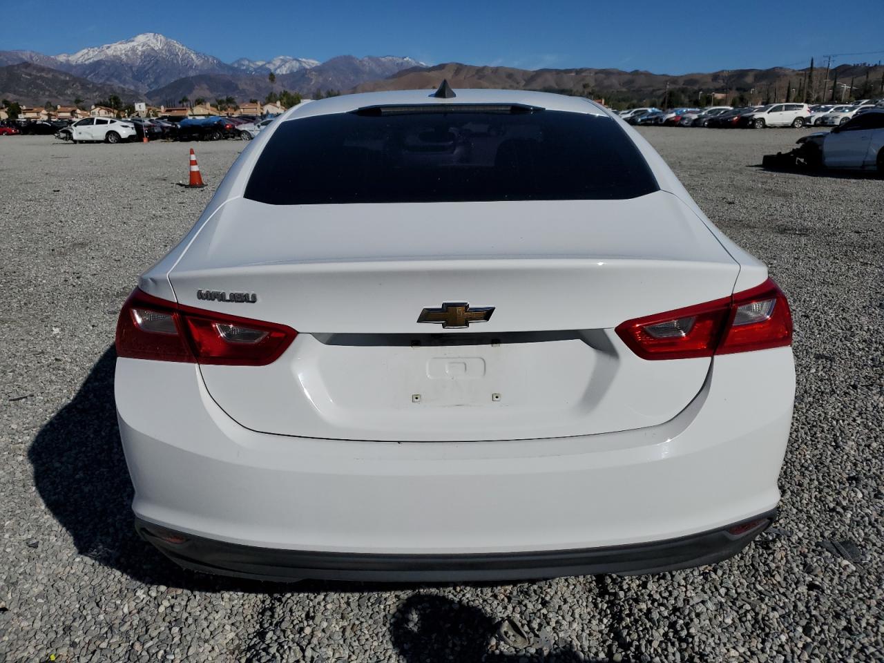 2017 Chevrolet Malibu - Image 6