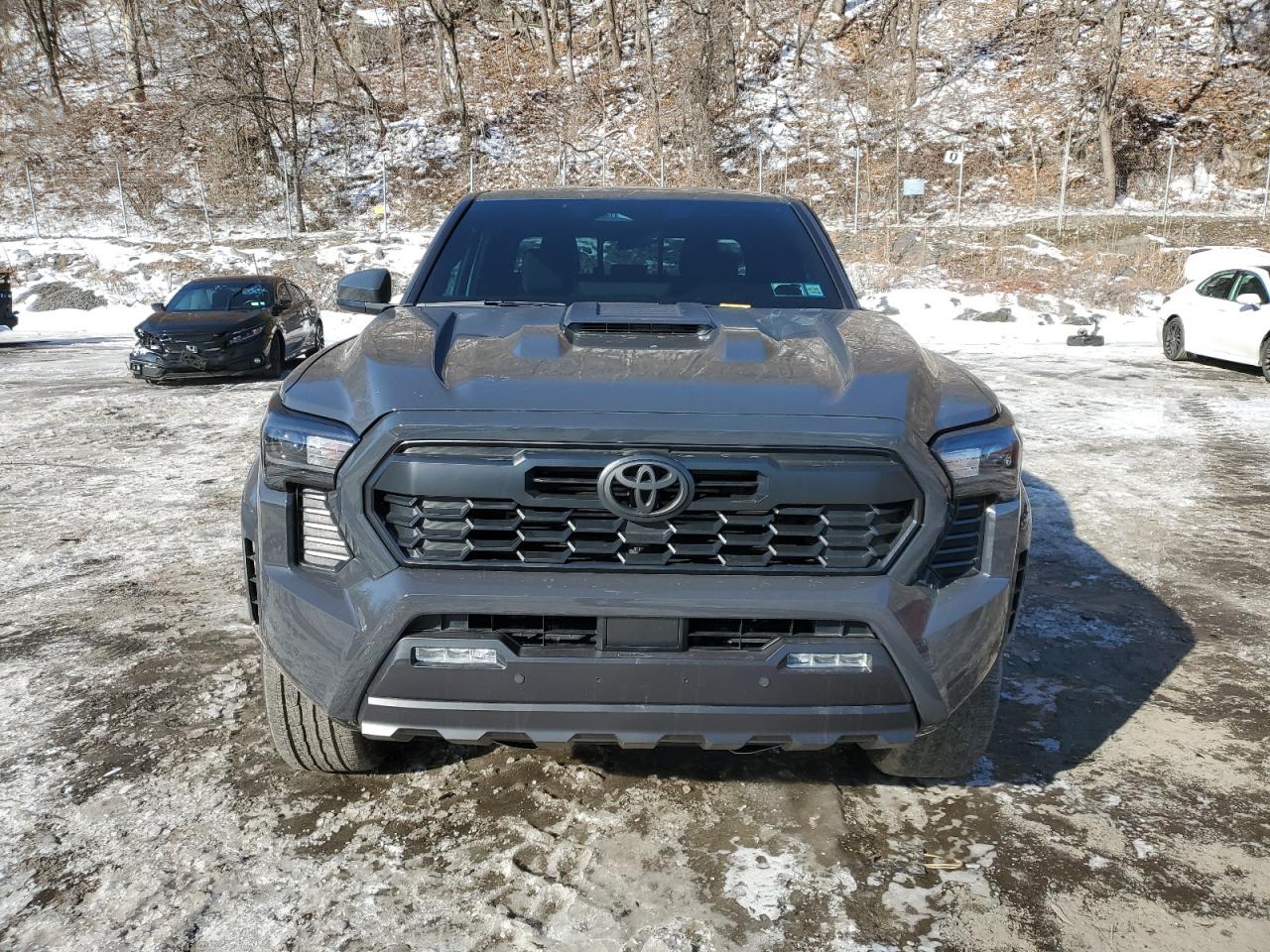 3TMLB5JN2RM016404 TOYOTA TACOMA 2024
