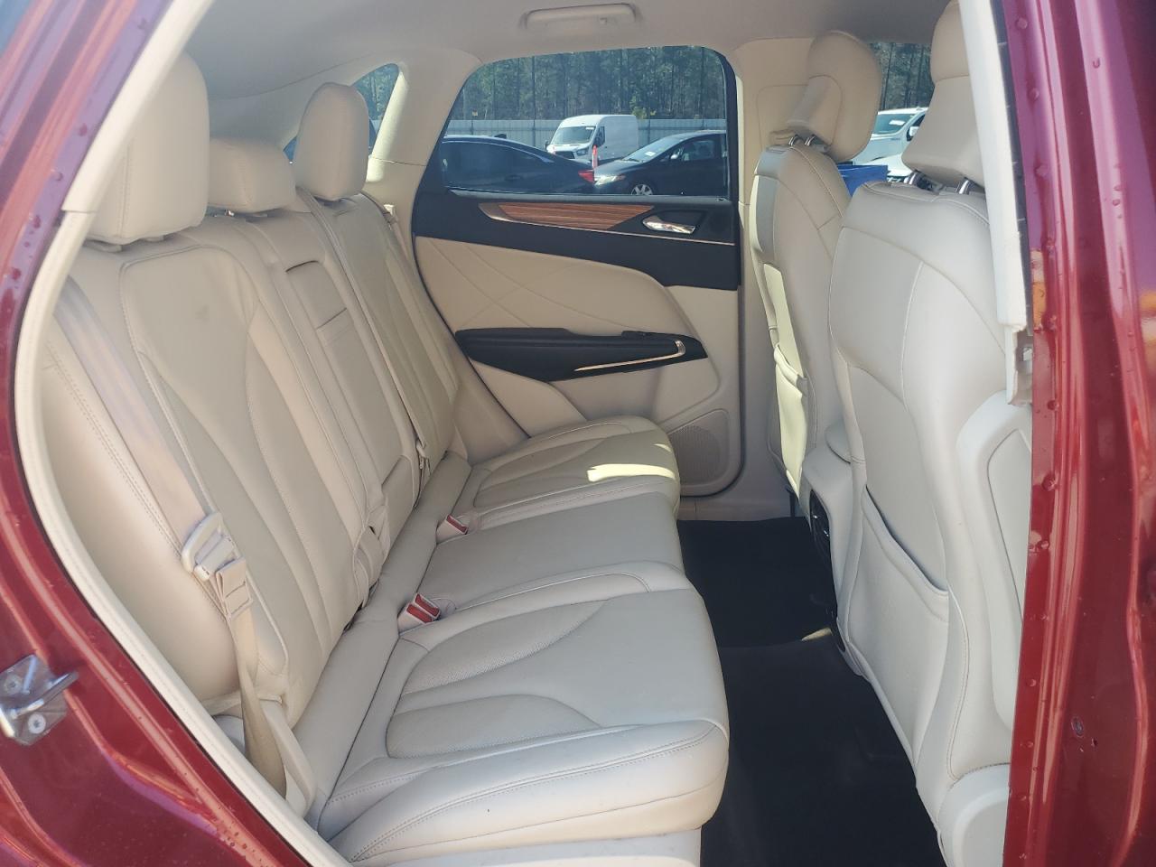 2016 Lincoln MKC - Image 11