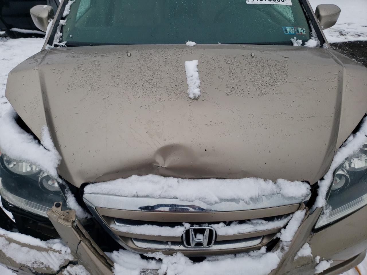 2005 Honda Odyssey - Image 12