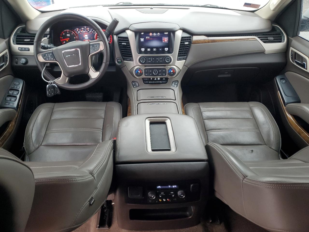 2015 GMC Yukon - Image 8