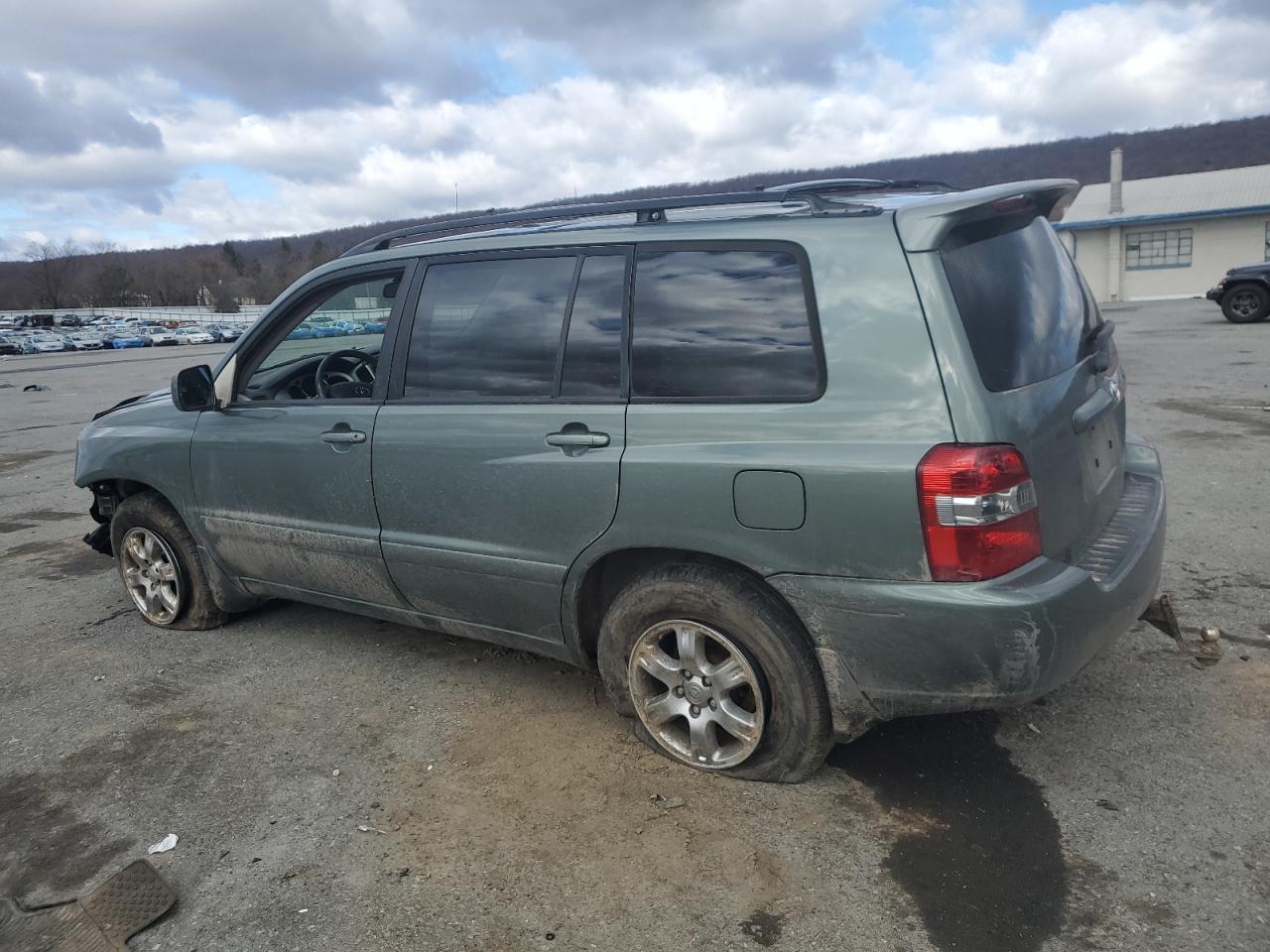 2006 Toyota Highlander - Image 2
