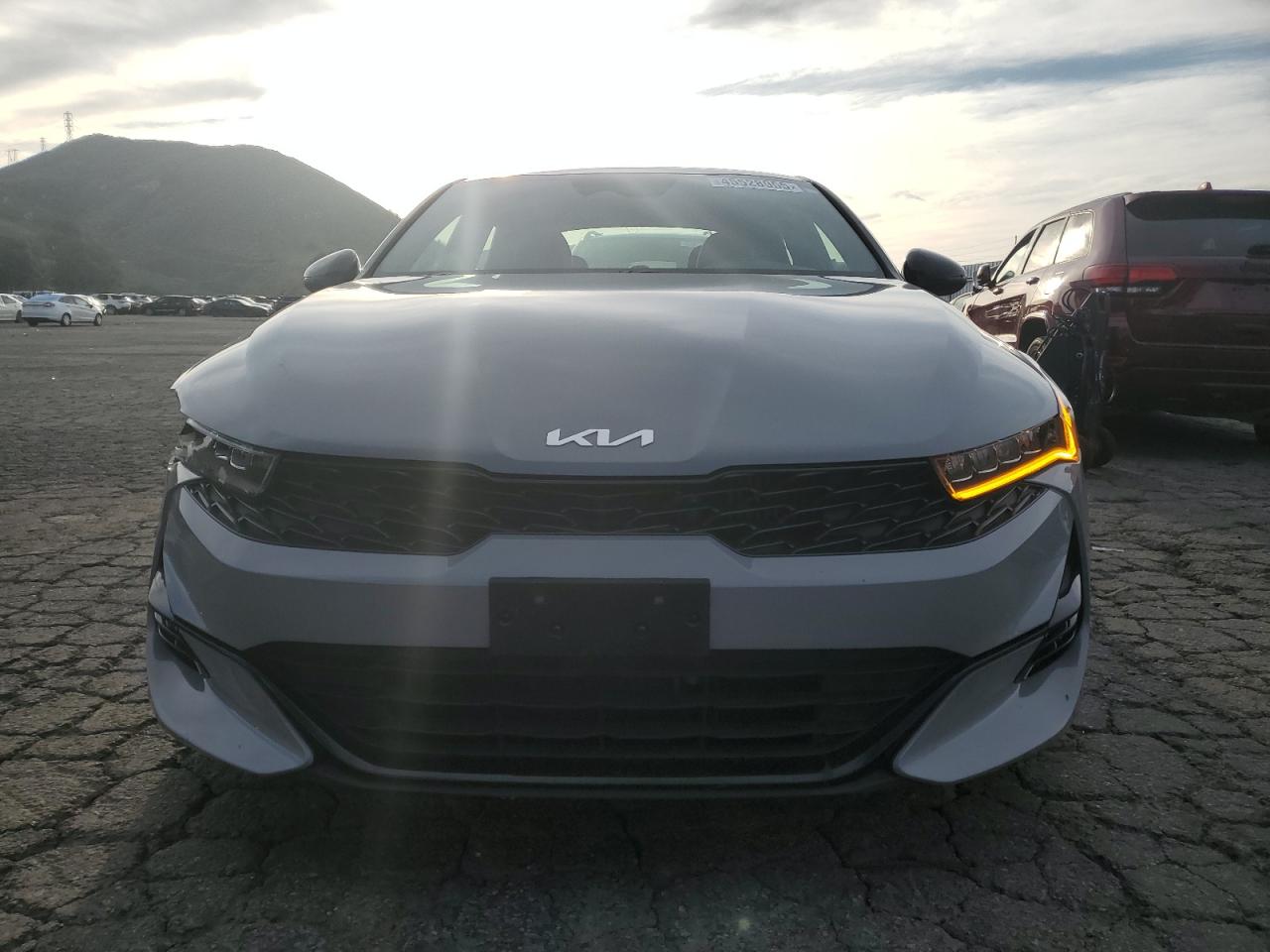2022 Kia K5 - Image 5