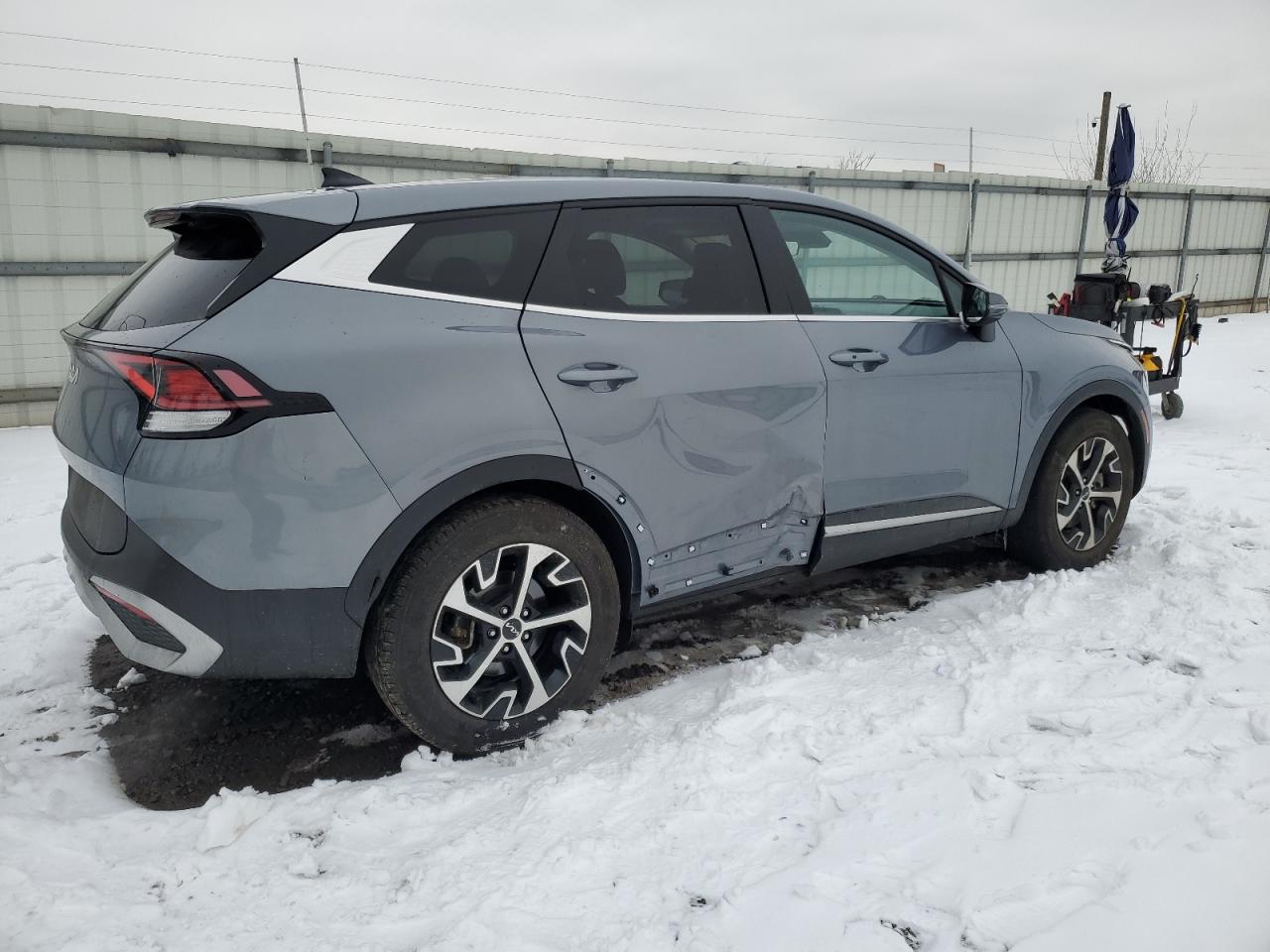 2023 Kia Sportage - Image 3