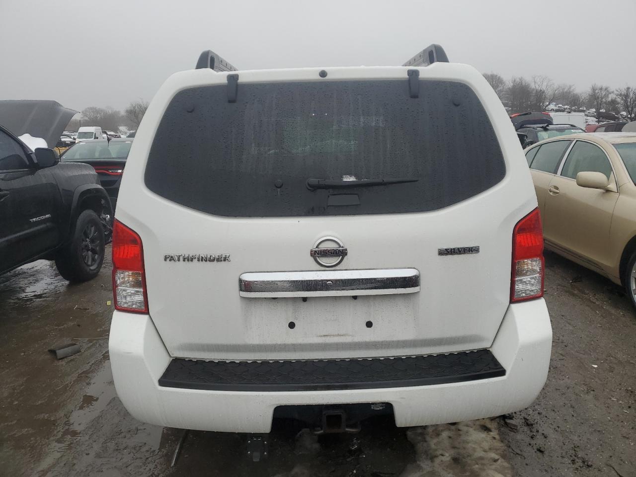 2011 Nissan Pathfinder - Image 6