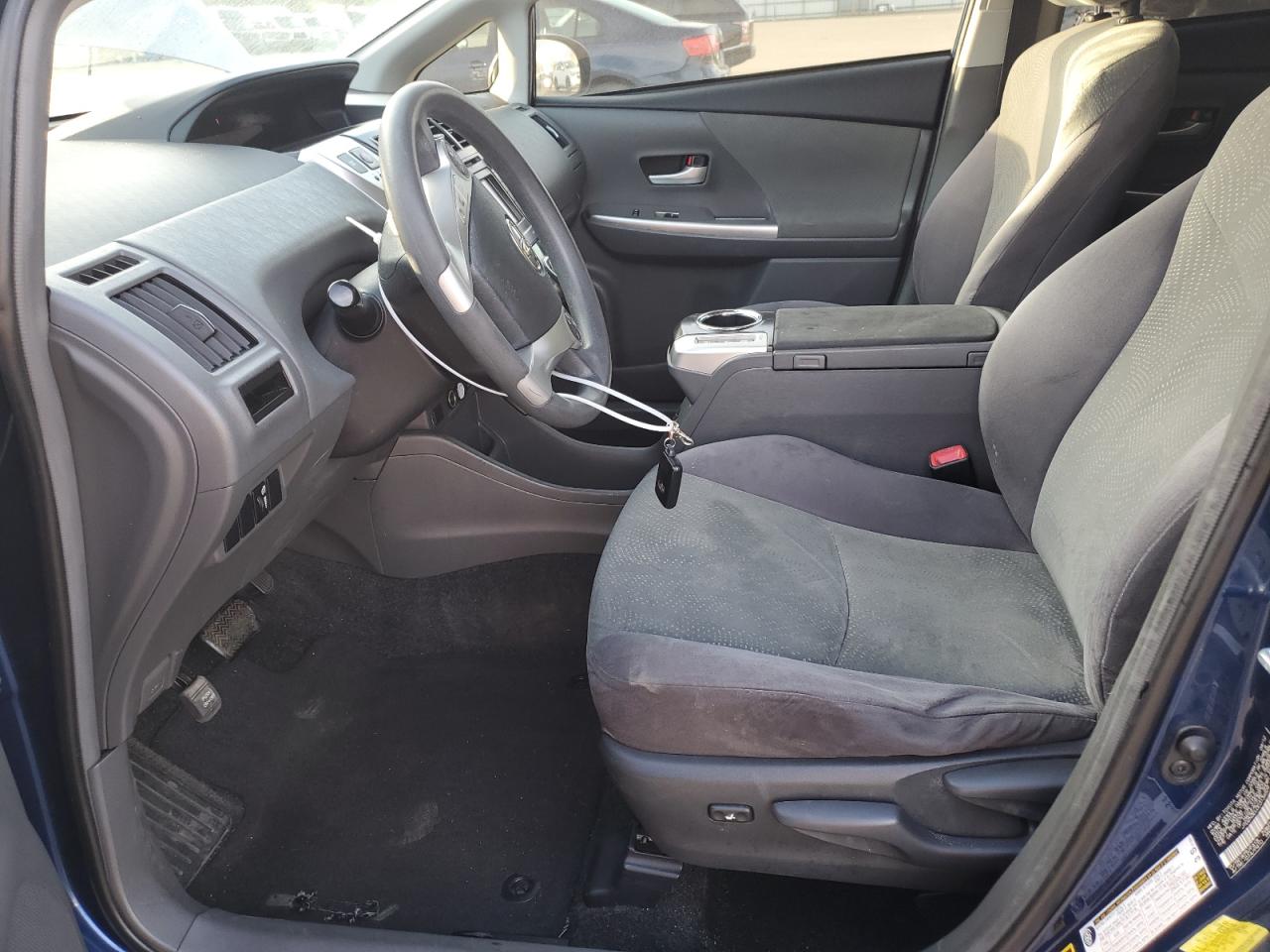 2012 Toyota Prius - Image 7