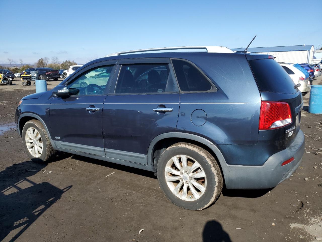 2011 Kia Sorento - Image 2