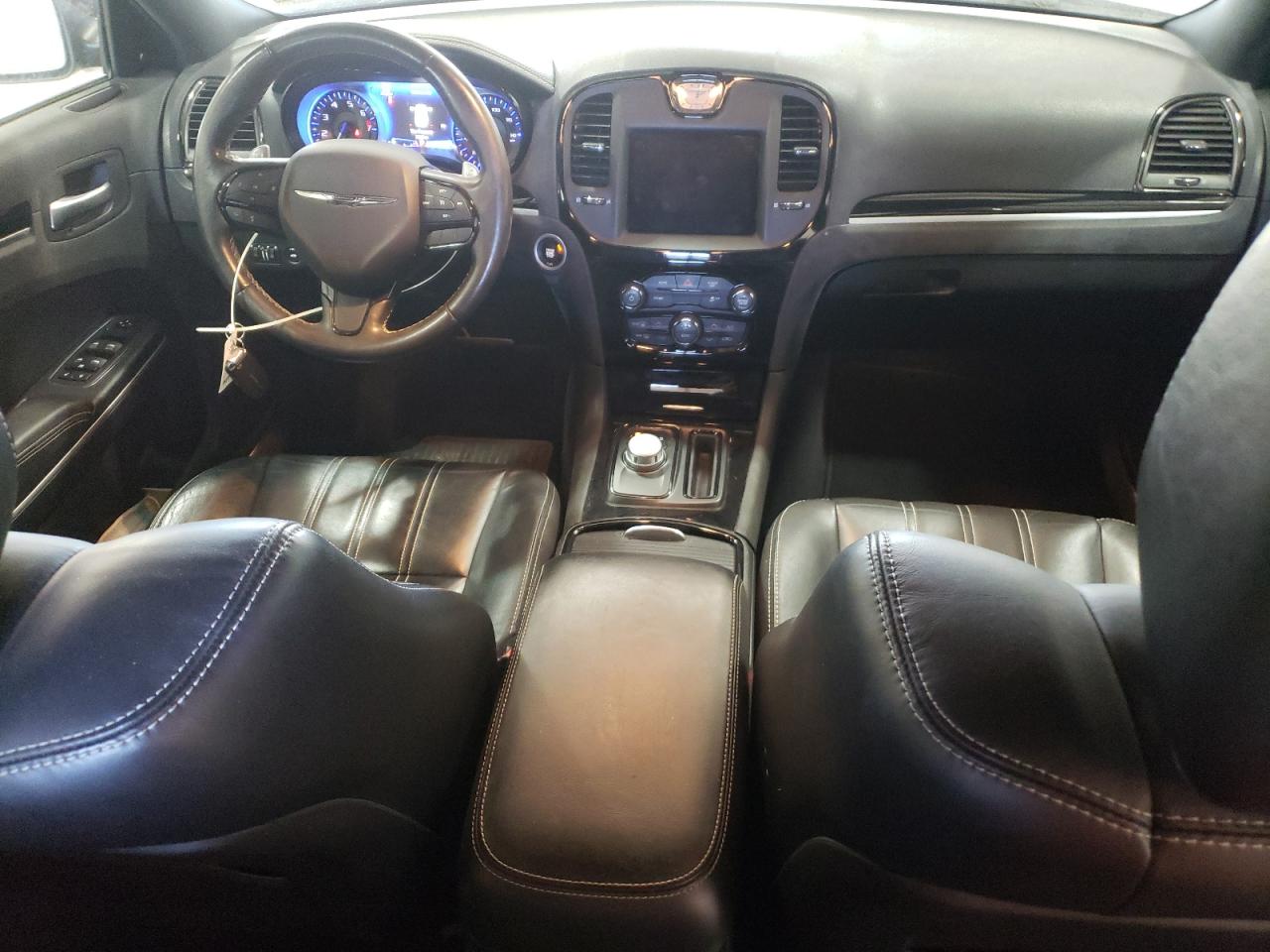 2020 Chrysler 300 - Image 8
