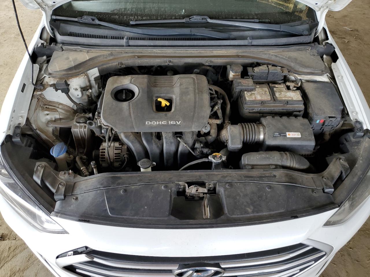 2018 Hyundai Elantra - Image 11