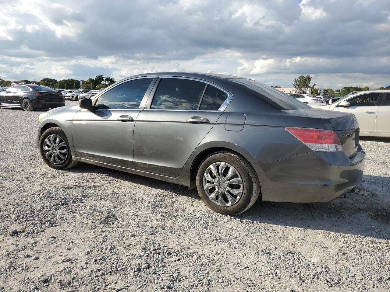 2010 Honda Accord - Image 2